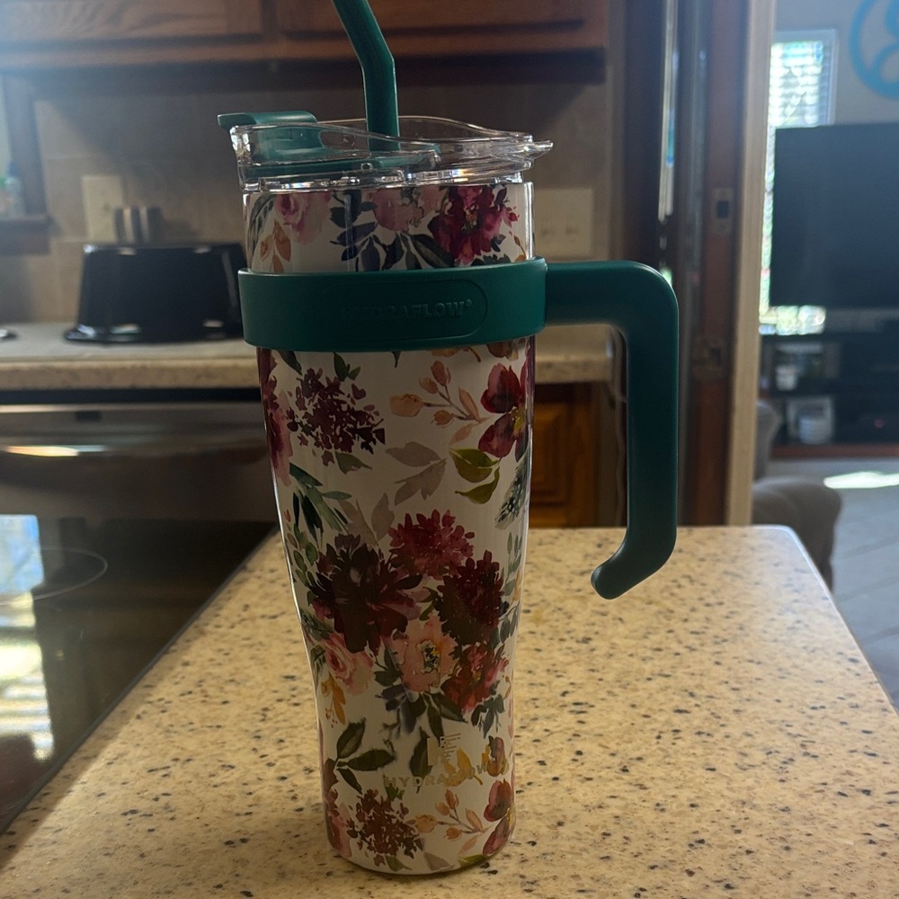 40oz Hydraflow Floral Tumbler with Teal Handle
